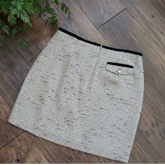 NWT Banana Republic skirt - Picture 3 of 5